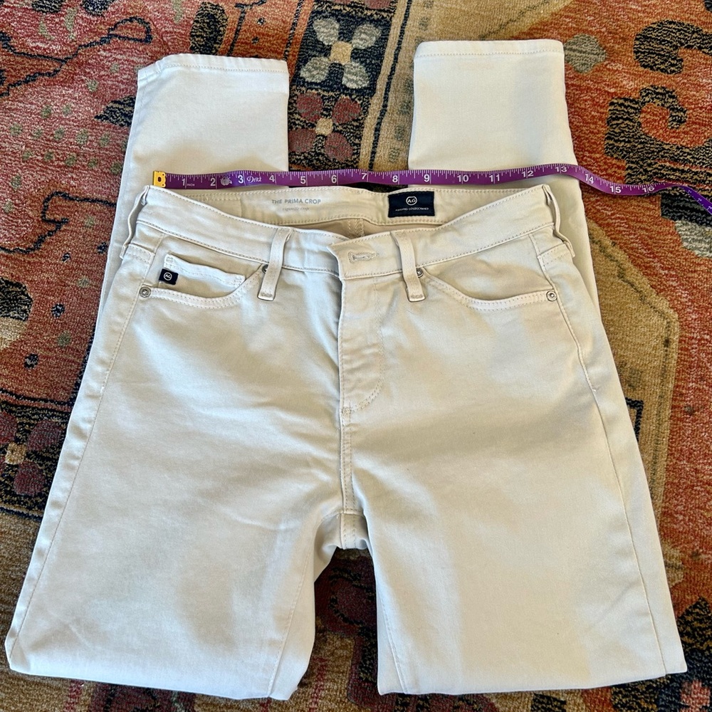 AG Adriano Goldschmied Beige The Prima Crop  sz 25 R
